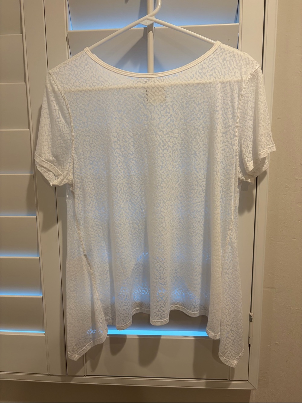 Lululemon White Animal Print Burnout Short Sleeve Tee